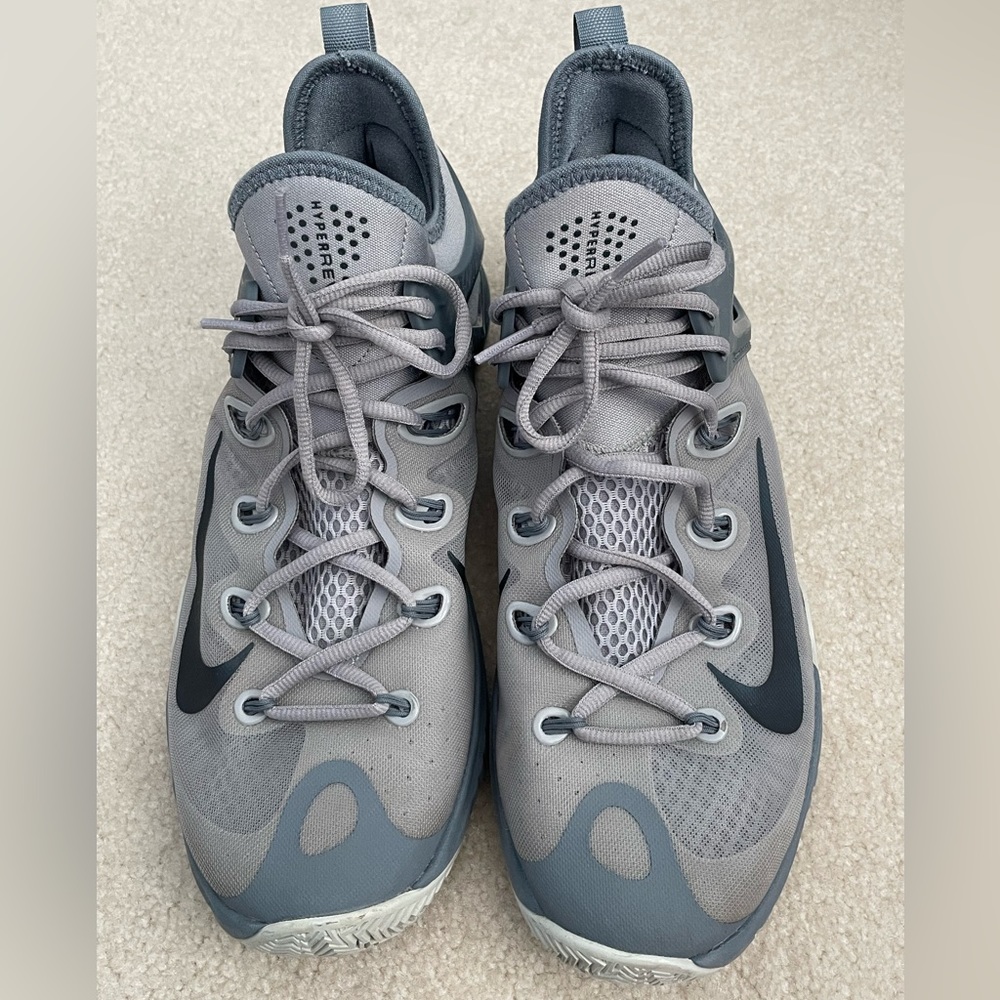 Men’s Nike Zoom HyperRev size 10.5